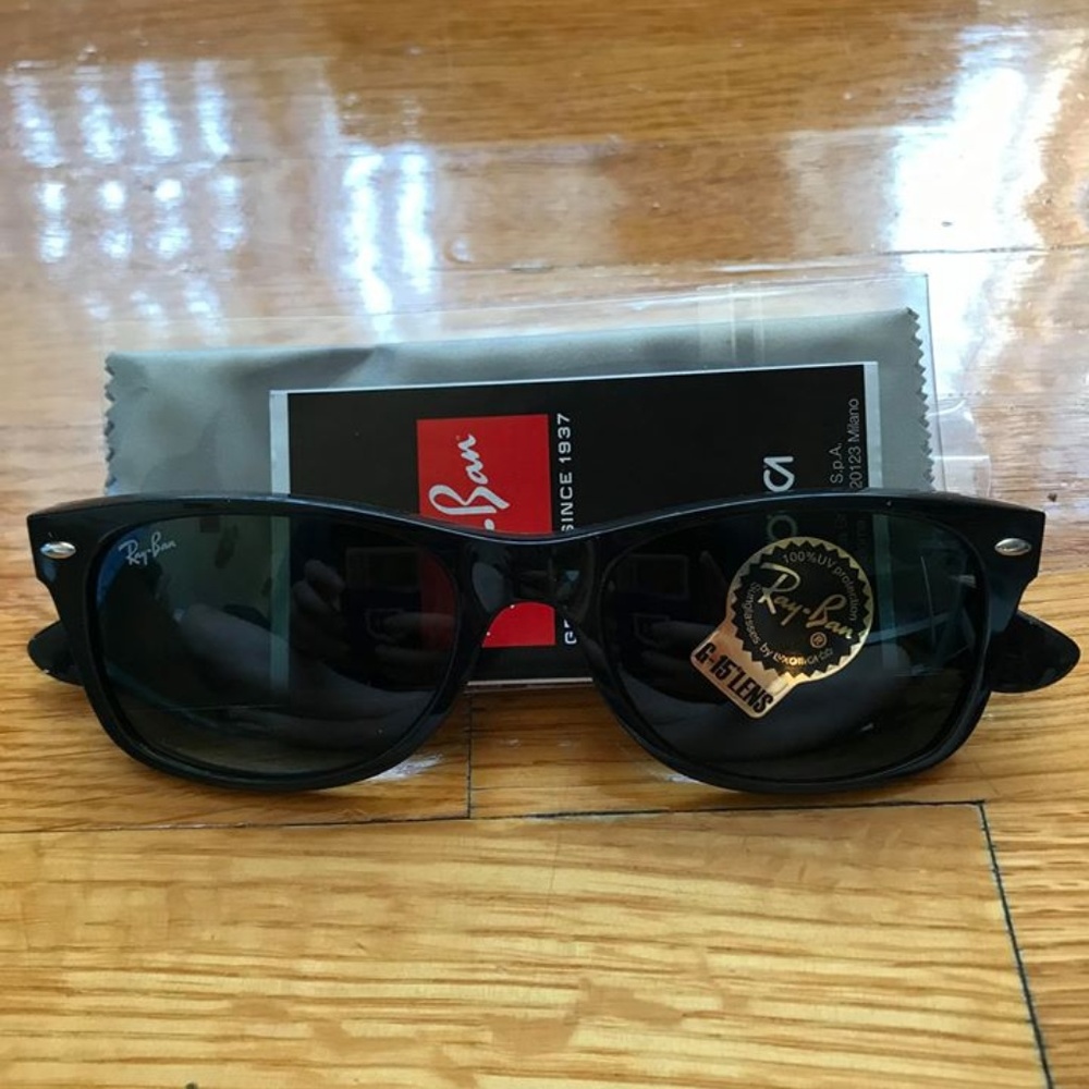 Brand New Unused WAYFARER CLASSIC G-15